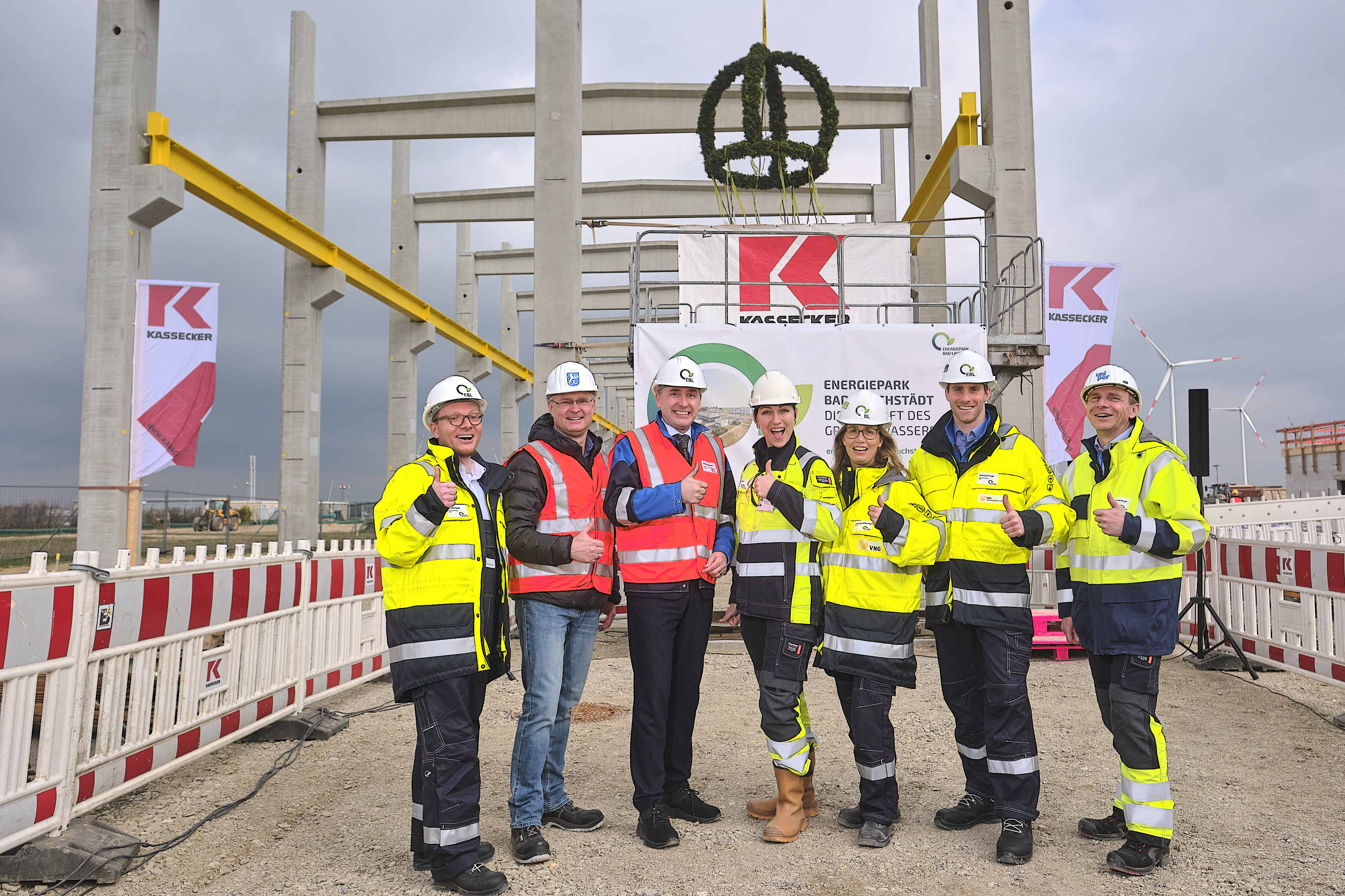 Energiepark Bad Lauchstädt feiert Richtfest für Elektrolysegebäude